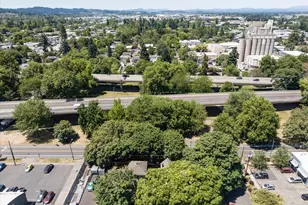 490 W 4th Ave, Eugene, OR 97401 - Photo 14