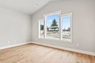 757 NE Alderwood Dr, Estacada, OR 97023 - Photo 4