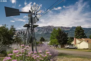 104 N College St, Joseph, OR 97846 - Photo 44