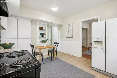 7427 SE Woodstock Blvd, Portland, OR 97206 - Photo 12