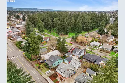 7427 SE Woodstock Blvd, Portland, OR 97206 - Photo 40