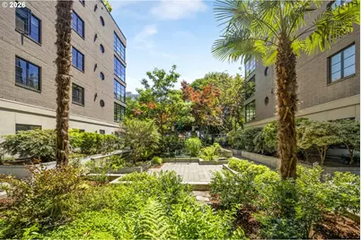 1030 NW Johnson St #321, Portland, OR 97209 - Photo 42
