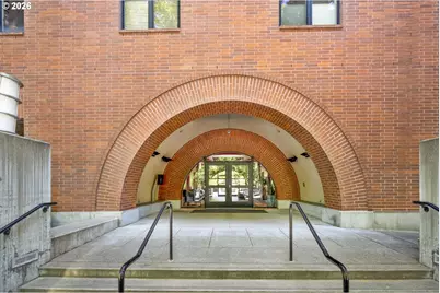 1030 NW Johnson St #321, Portland, OR 97209 - Photo 2