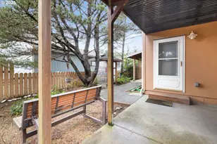 337 16th Ave, Seaside, OR 97138 - Photo 24