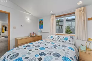 337 16th Ave, Seaside, OR 97138 - Photo 16