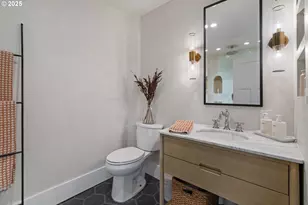 10315 NE 107th St, Vancouver, WA 98662 - Photo 18