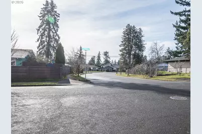 17005 SE Alder St, Portland, OR 97233 - Photo 6