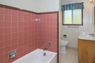 17005 SE Alder St, Portland, OR 97233 - Photo 18