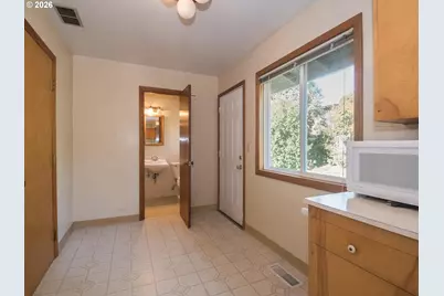 17005 SE Alder St, Portland, OR 97233 - Photo 14