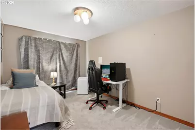 12504 Shelby Ct, Lake Oswego, OR 97035 - Photo 32