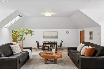 12504 Shelby Ct, Lake Oswego, OR 97035 - Photo 18