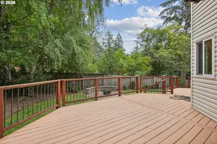 12504 Shelby Ct, Lake Oswego, OR 97035 - Photo 36