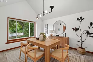 12504 Shelby Ct, Lake Oswego, OR 97035 - Photo 4