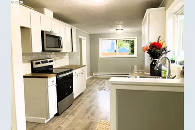 507 Clark St, Kelso, WA 98626 - Photo 8