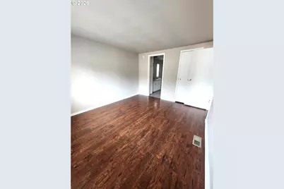 623 SW 2nd St, Madras, OR 97741 - Photo 12