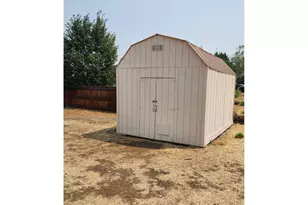 623 SW 2nd St, Madras, OR 97741 - Photo 16