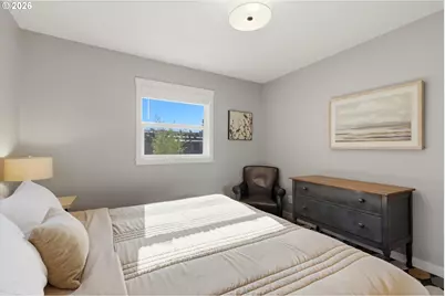 208 N College St, Newberg, OR 97132 - Photo 18