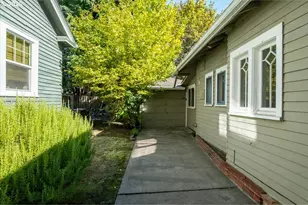 129 NW 11th St, Corvallis, OR 97330 - Photo 34