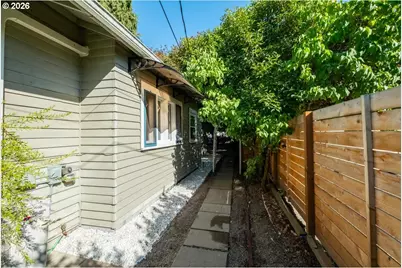 129 NW 11th St, Corvallis, OR 97330 - Photo 36