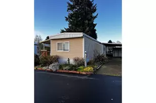 1400 Candlelight Dr, Eugene, OR 97402 - Photo 1