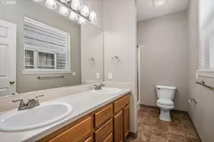 730 NE Pacific Dr, Fairview, OR 97024 - Photo 14