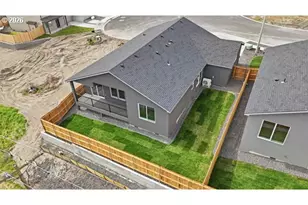 1758 NE 9th Pl, Hermiston, OR 97838 - Photo 22