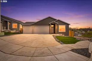 1758 NE 9th Pl, Hermiston, OR 97838 - Photo 1