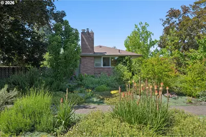 1885 SW Huntington Ave, Portland, OR 97225 - Photo 40