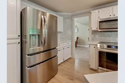 1312 Ann Ct, West Linn, OR 97068 - Photo 16