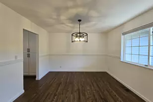 2750 SE Booth Ave, Roseburg, OR 97470 - Photo 10