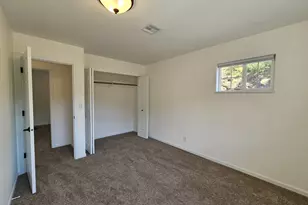 2750 SE Booth Ave, Roseburg, OR 97470 - Photo 28