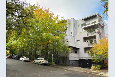 2327 NW Northrup St #8, Portland, OR 97210 - Photo 1