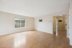 661 NW Connell Ave, Hillsboro, OR 97124 - Photo 6