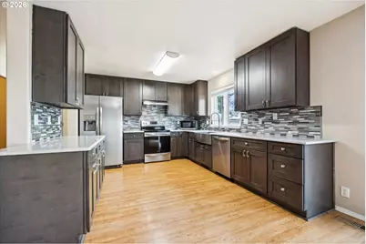 661 NW Connell Ave, Hillsboro, OR 97124 - Photo 10