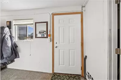 131 N 10th St, Cottage Grove, OR 97424 - Photo 24