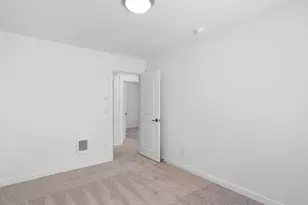 2150 NE 207th Pl, Fairview, OR 97024 - Photo 22