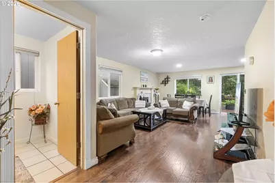 3621 SW 24th Ter, Gresham, OR 97080 - Photo 6