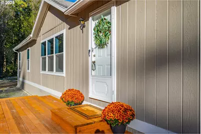 20191 Highway 42, Myrtle Point, OR 97458 - Photo 6