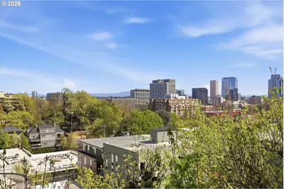 2107 SW Market Street Dr, Portland, OR 97201 - Photo 4