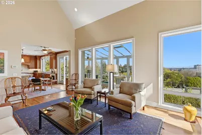 2107 SW Market Street Dr, Portland, OR 97201 - Photo 8