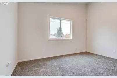 1020 3rd Ave, Castle Rock, WA 98611 - Photo 8