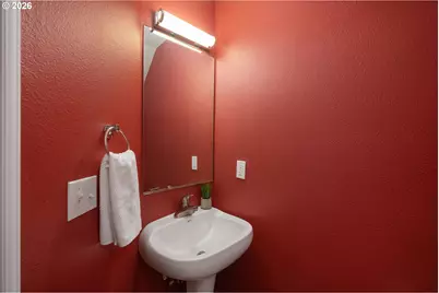 8011 N Foss Ave, Portland, OR 97203 - Photo 16