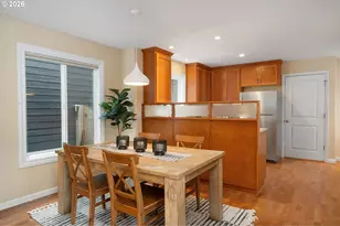 8011 N Foss Ave, Portland, OR 97203 - Photo 10