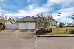 1420 NE Hoffman Dr, McMinnville, OR 97128 - Photo 1