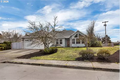 1420 NE Hoffman Dr, McMinnville, OR 97128 - Photo 2