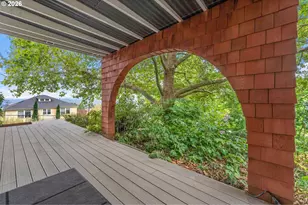 307 SW Hamilton St, Portland, OR 97239 - Photo 32