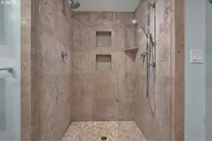 307 SW Hamilton St, Portland, OR 97239 - Photo 24