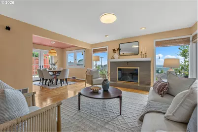 307 SW Hamilton St, Portland, OR 97239 - Photo 4