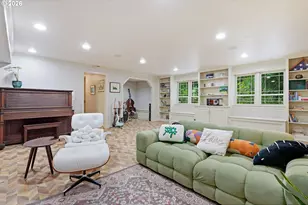 7325 SE Barbara Welch Rd, Portland, OR 97236 - Photo 20