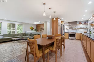 7325 SE Barbara Welch Rd, Portland, OR 97236 - Photo 6